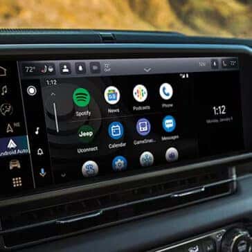 Jeep Wrangler exterior and open-air design