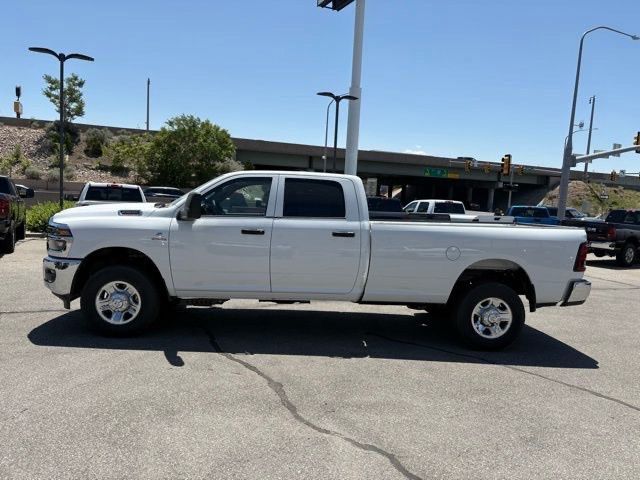 2025 Ram 2500 Tradesman photo 4
