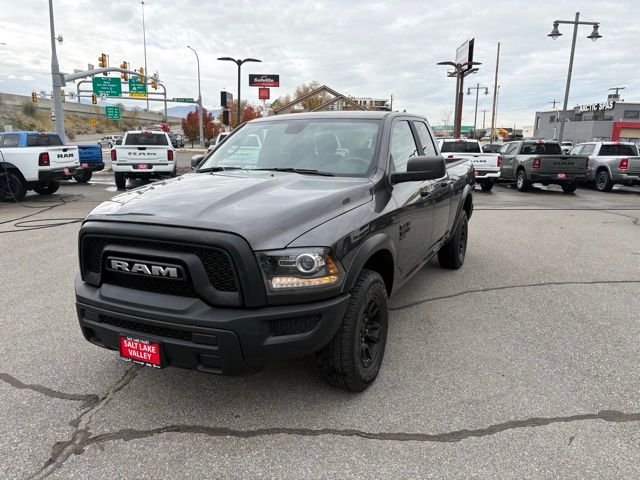 2023 Ram 1500 Classic SLT photo 3