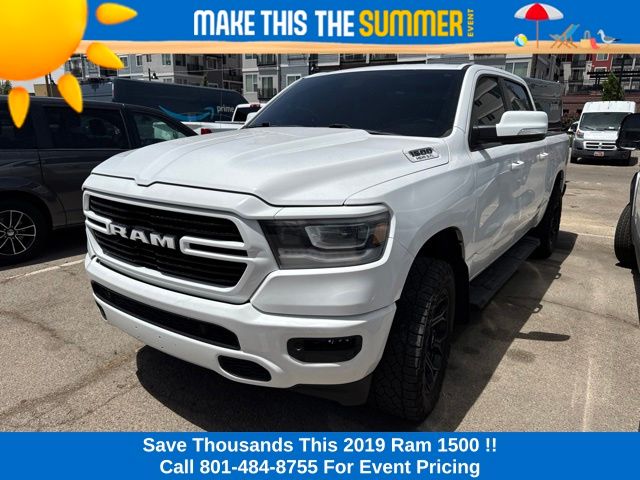 2019 RAM 1500 Big Horn/Lone Star 4x4 Crew Cab 5'7's photo