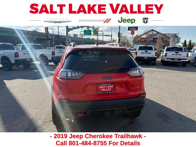 2019 Jeep Cherokee Trailhawk photo 4