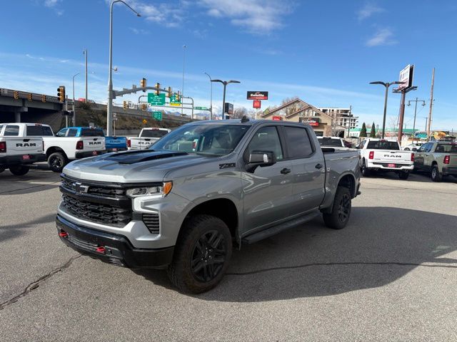 2024 Chevrolet Silverado 1500 LT Trail Boss photo 3