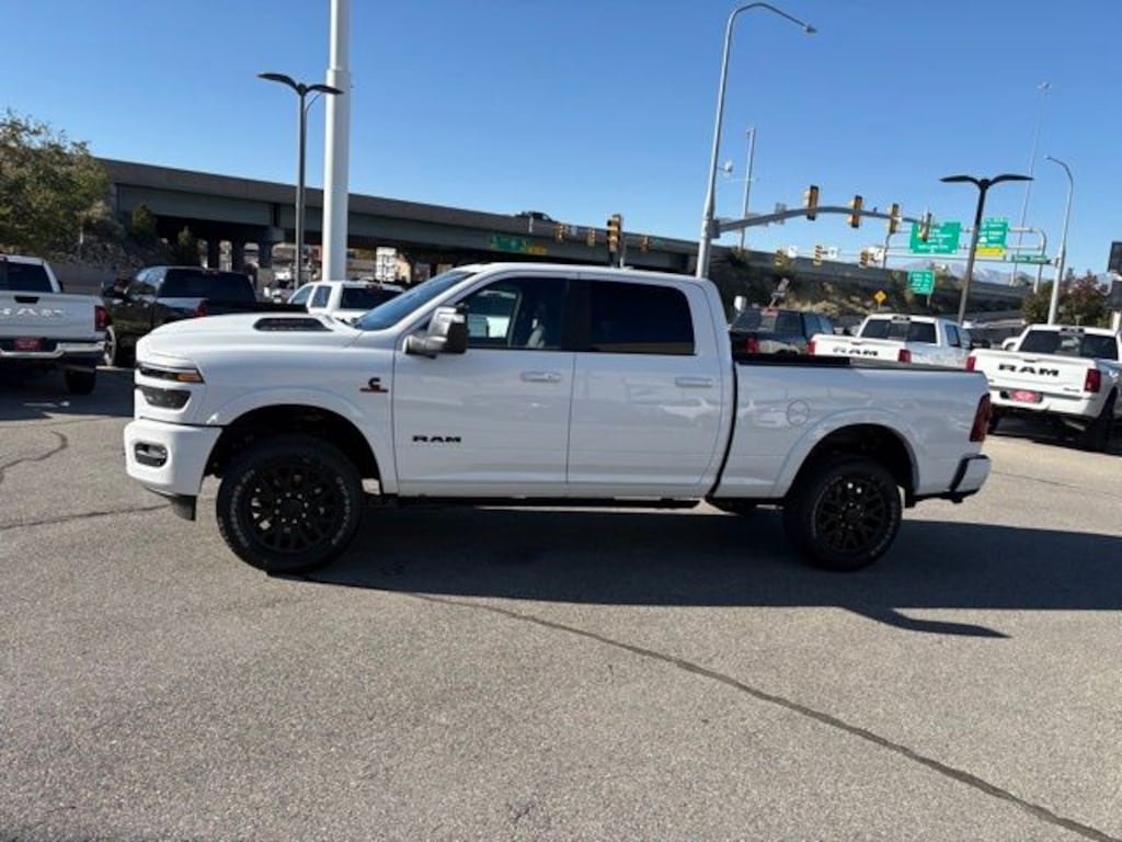 New 2026 Ram 2500 LIMITED CREW CAB 4X4 6'4 BOX Pickup