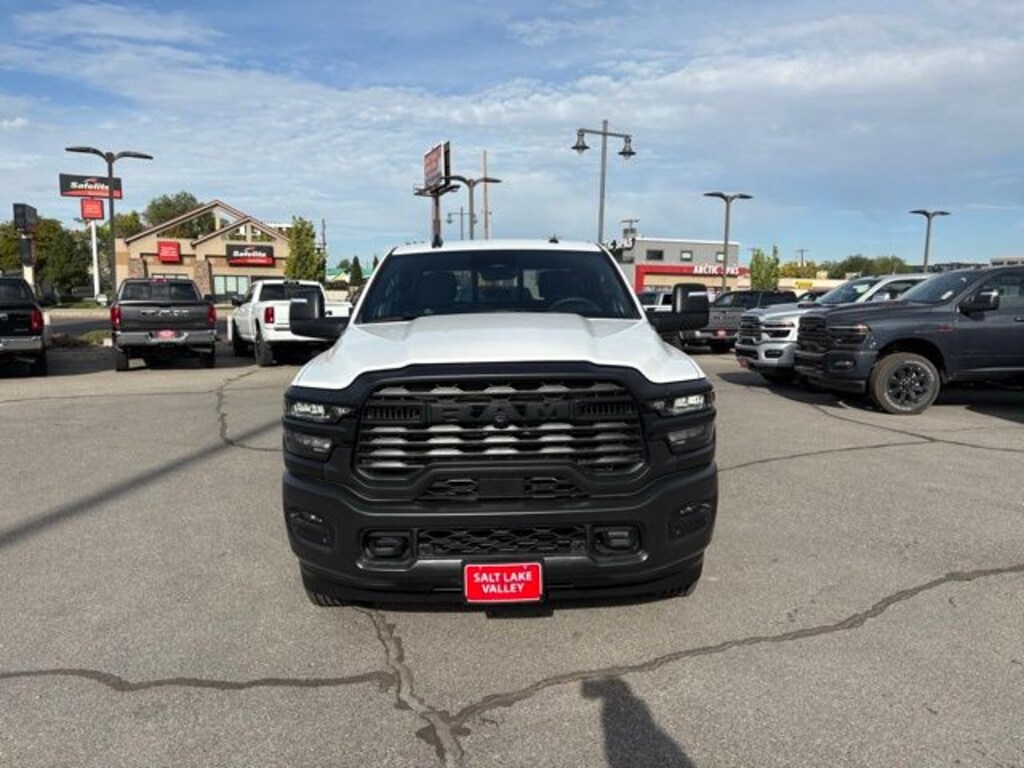New 2026 Ram 2500 TRADESMAN CREW CAB 4X4 8' BOX Pickup