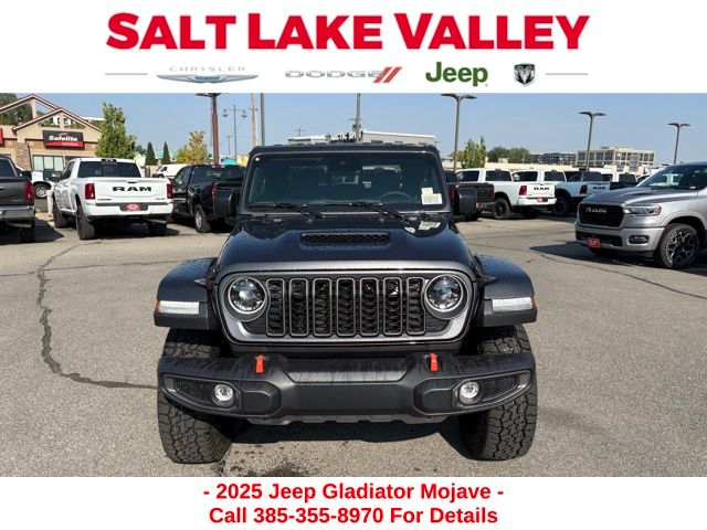 2025 Jeep Gladiator Mojave photo 2