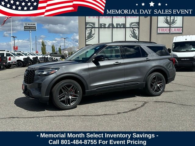 2025 Ford Explorer ST-LINE 4WD (PL535)'s photo