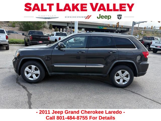 2011 Jeep Grand Cherokee Laredo photo 3