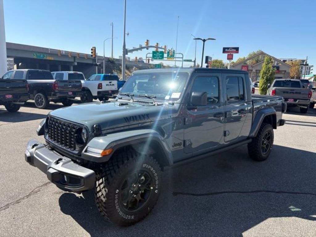 New 2025 Jeep Gladiator WILLYS 4X4 Pickup