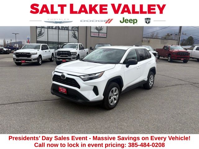 2024 Toyota RAV4 LE