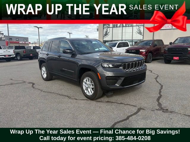 2025 Jeep Grand Cherokee Laredo's photo