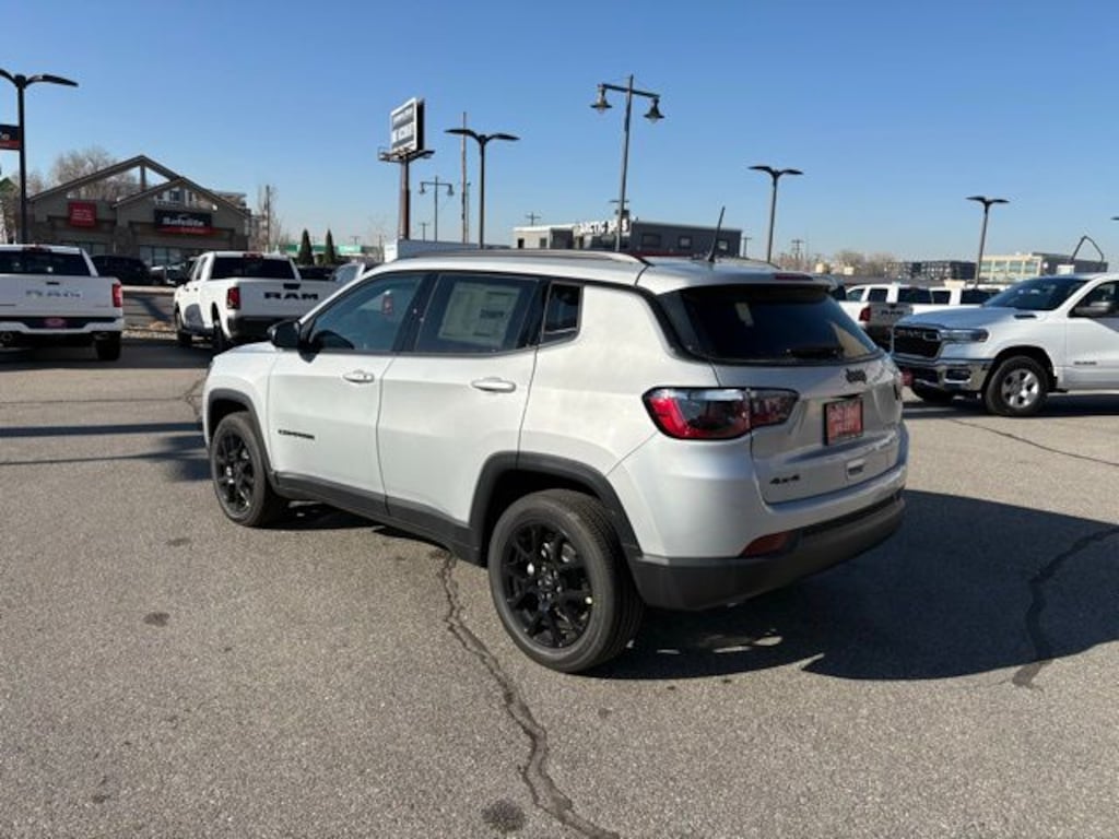 New 2026 Jeep Compass LATITUDE ALTITUDE 4X4 Sport Utility
