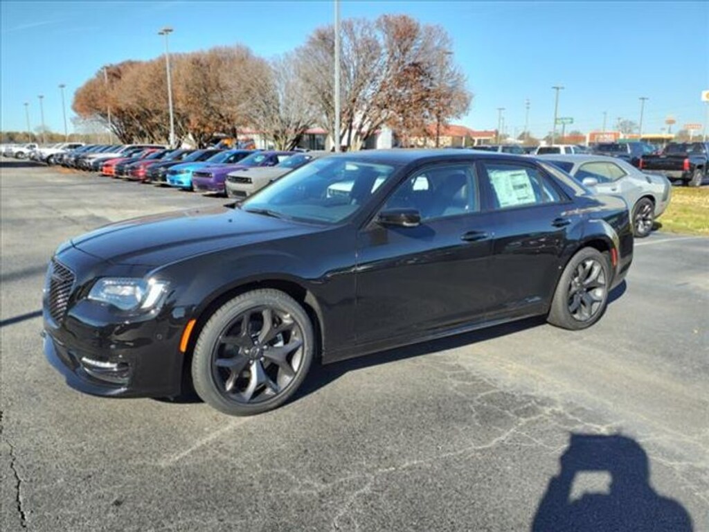 New 2023 Chrysler 300 TOURING L RWD For Sale Pine Bluff AR