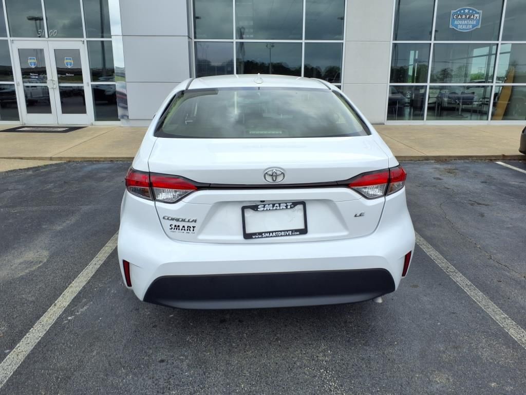 2023 Toyota Corolla LE photo 4