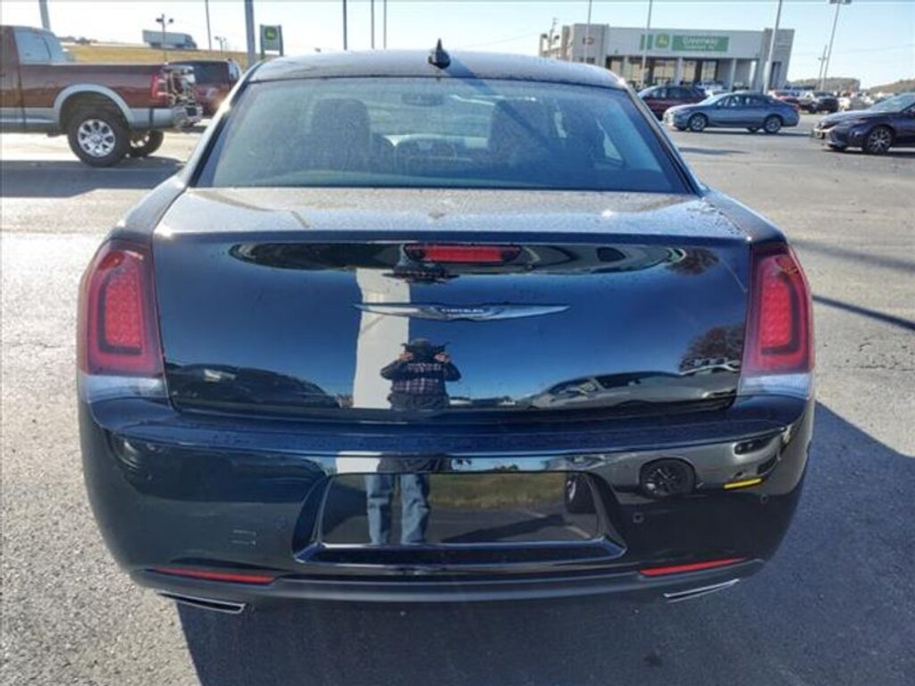 New 2023 Chrysler 300 TOURING L RWD For Sale Pine Bluff AR