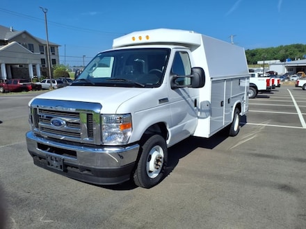 2025 Ford Econoline Cutaway E-350 SRW VAN