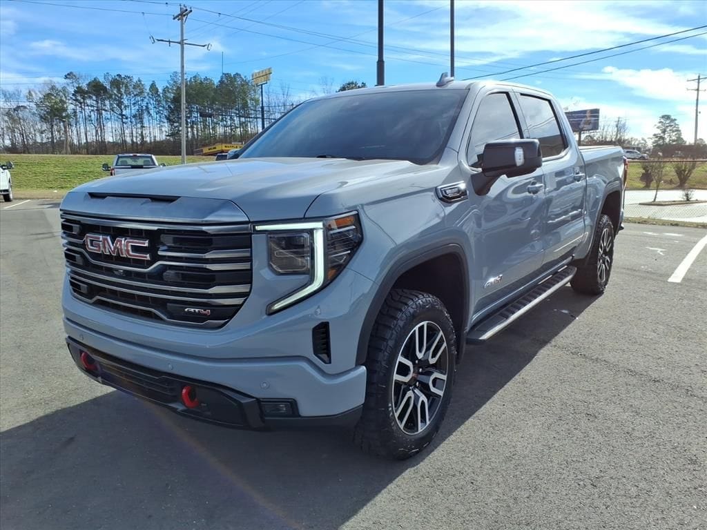 2024 GMC Sierra 1500 AT4's photo