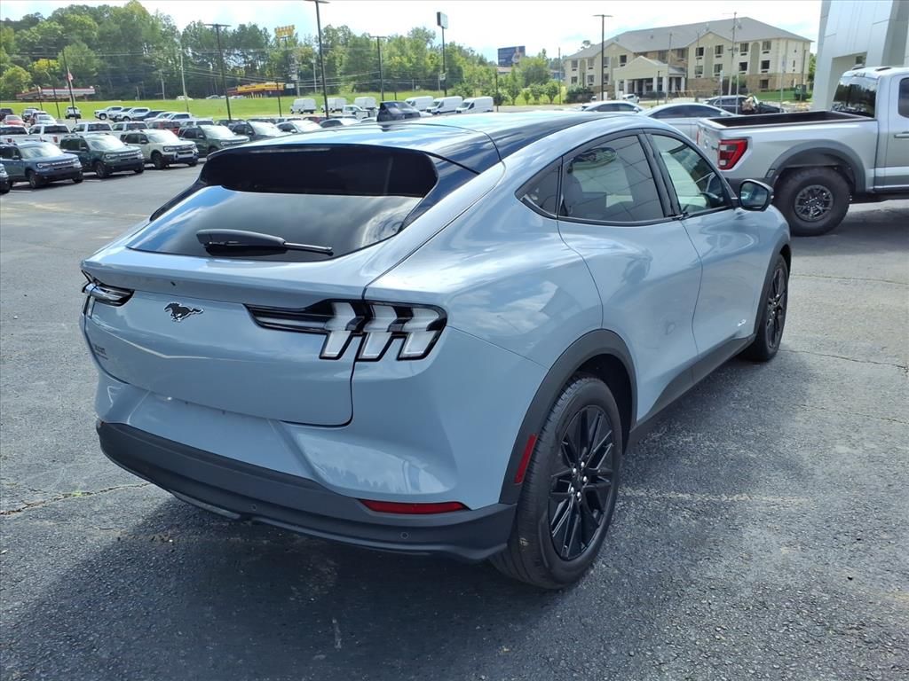 2025 Ford Mustang Mach-E Select photo 4