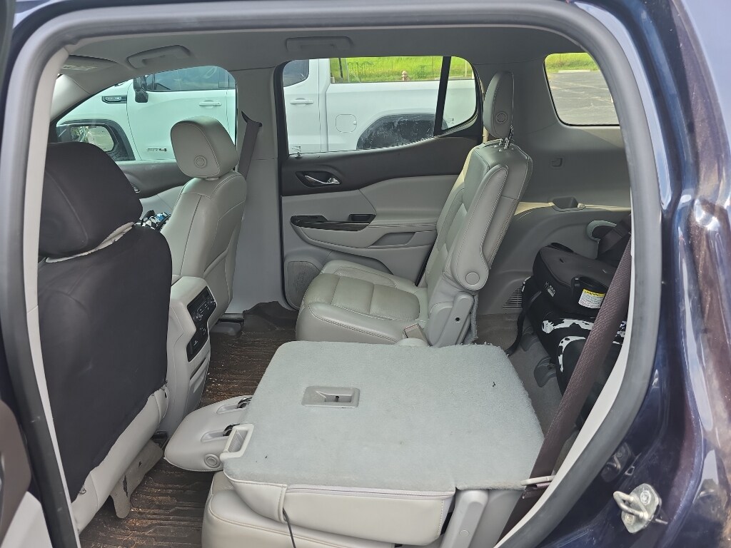 2017 Gmc Acadia SLT photo 2