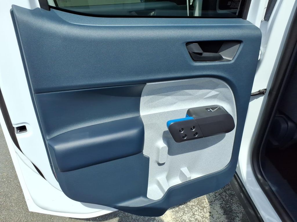 2026 Ford Maverick XLT - Photo 9