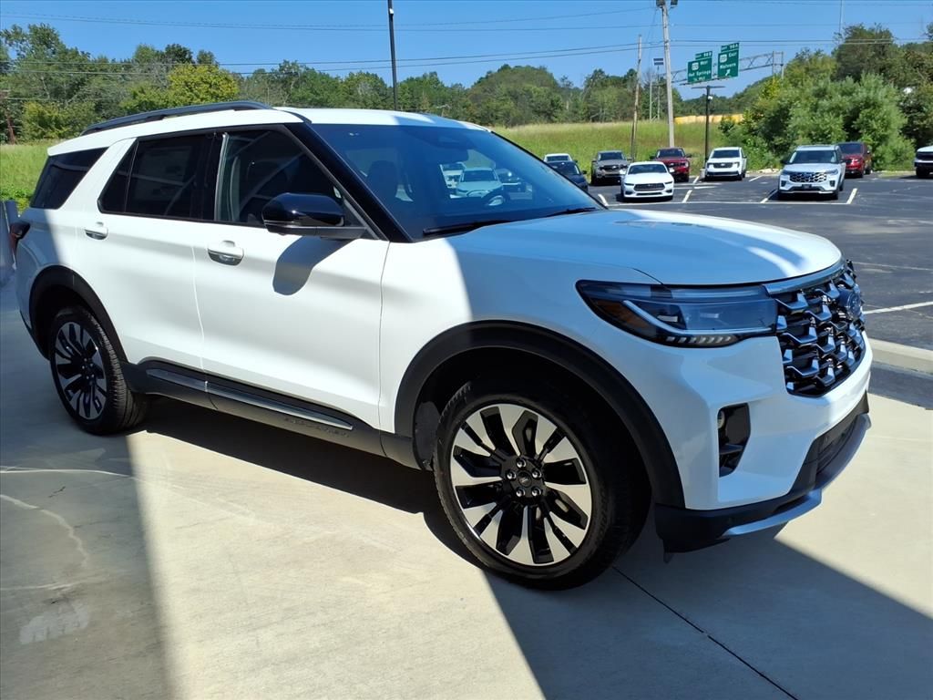 2025 Ford Explorer Platinum photo 4