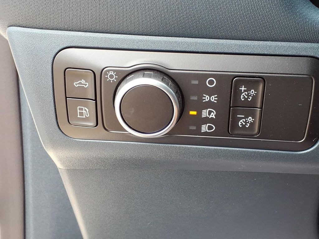 2026 Ford Maverick XLT - Photo 12