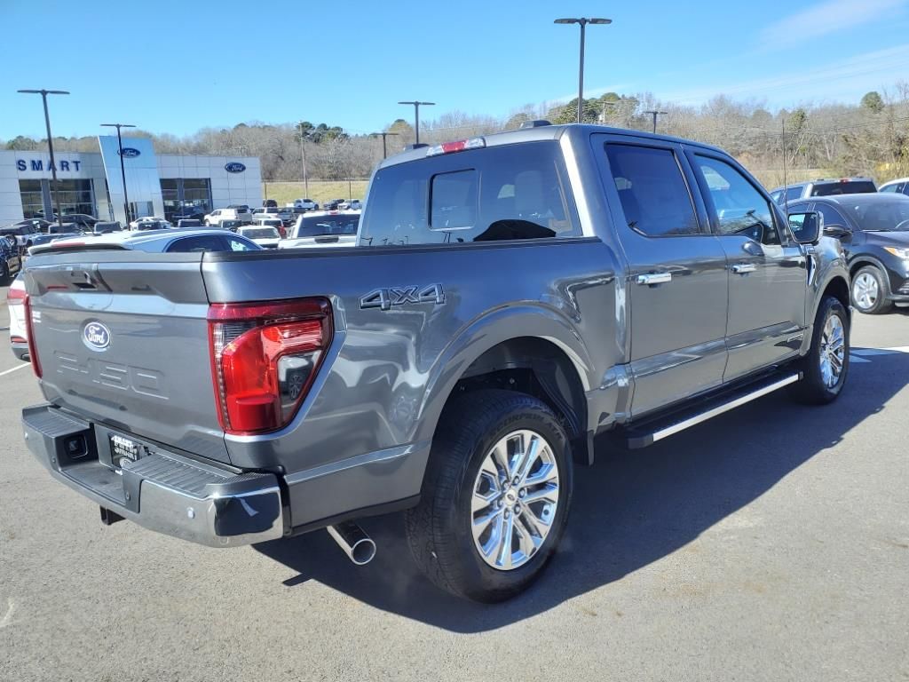 2025 Ford F-150 XLT photo 3