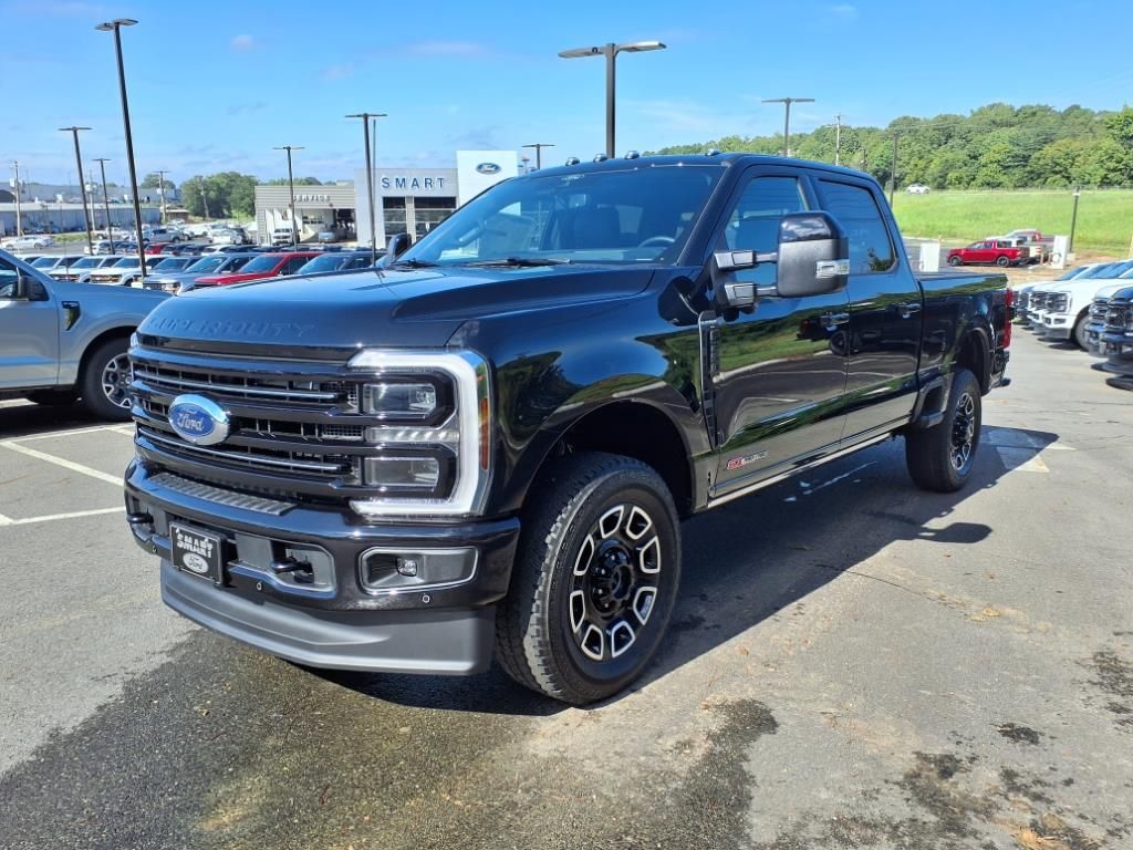 2026 Ford F-250 Super Duty Platinum's photo