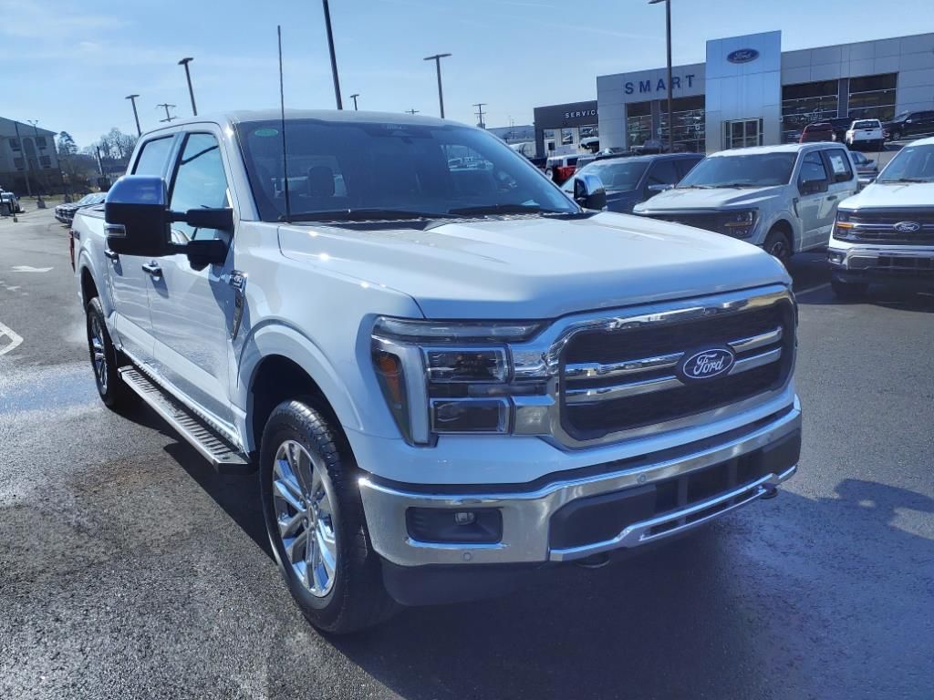 2025 Ford F-150 Lariat photo 4