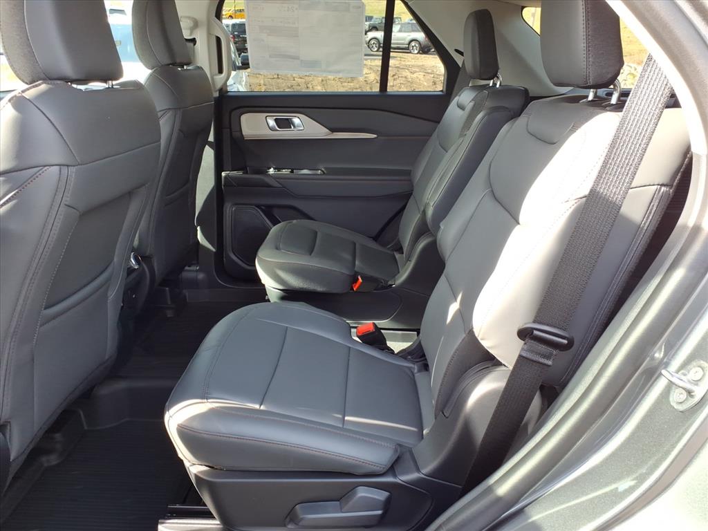 2026 Ford Explorer Active - Photo 10