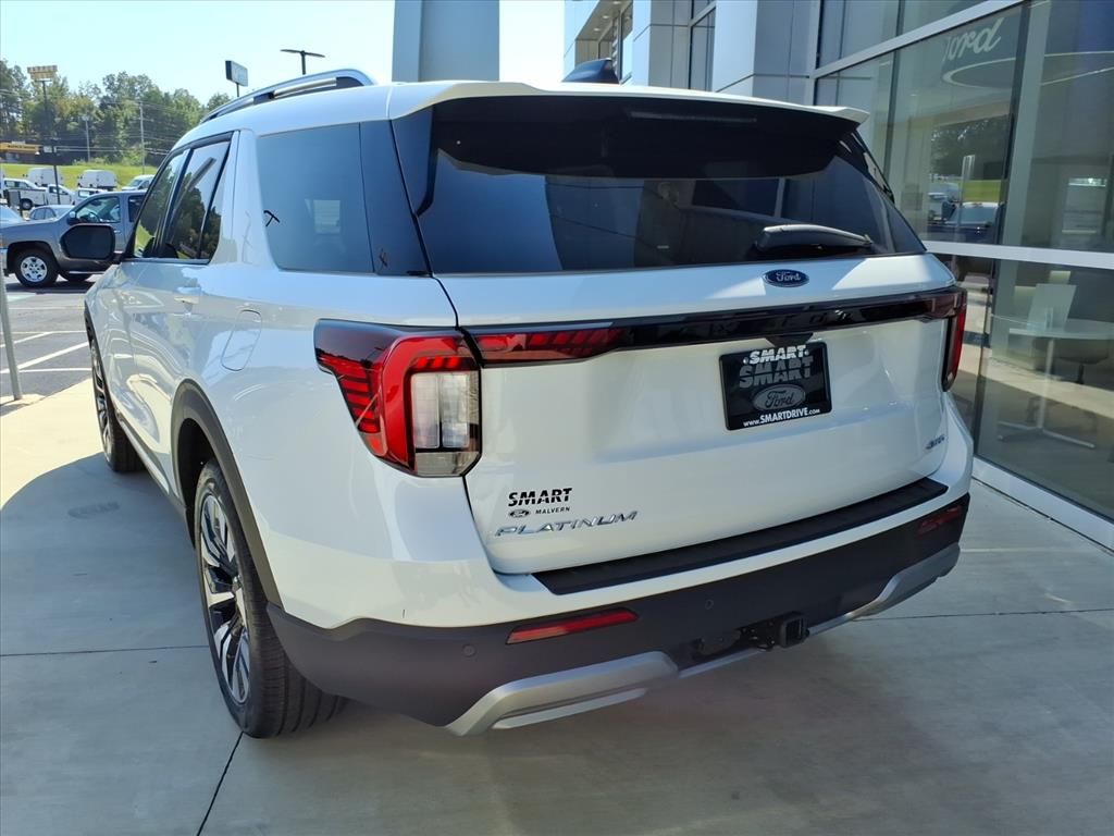 2025 Ford Explorer Platinum photo 2