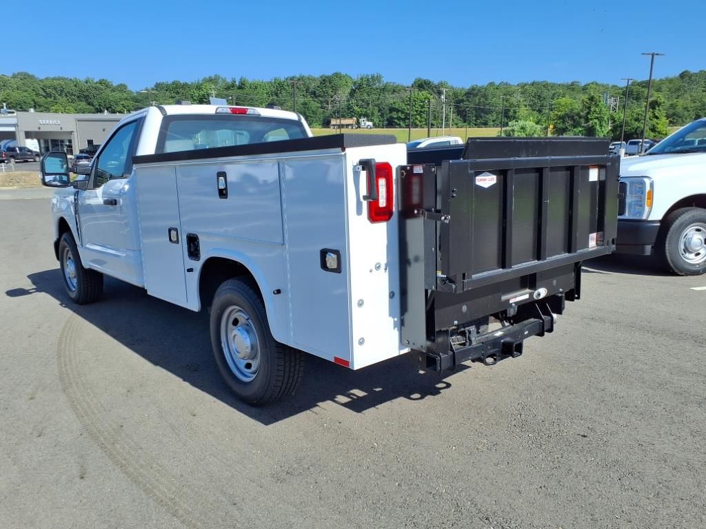 2023 Ford F-250 XL photo 2
