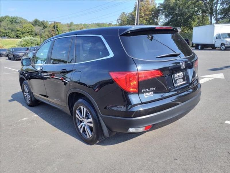 Certified 2018 Honda Pilot EX-L with VIN 5FNYF5H65JB000697 for sale in Malvern, AR