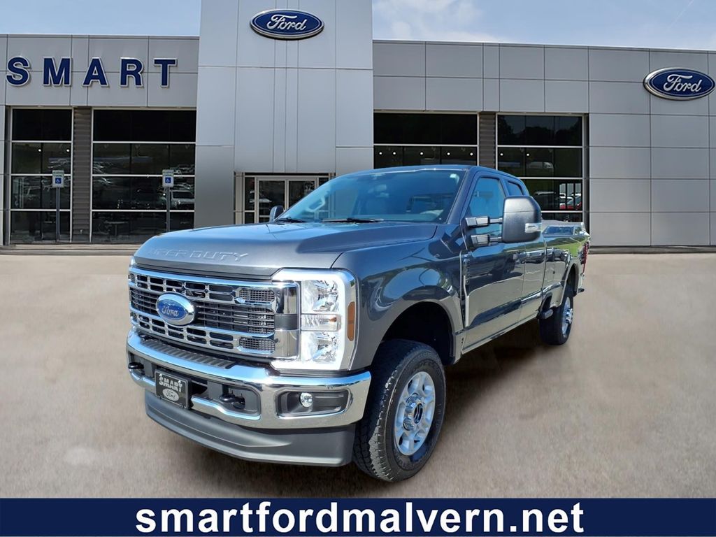 2026 Ford F-350 Super Duty XLT
