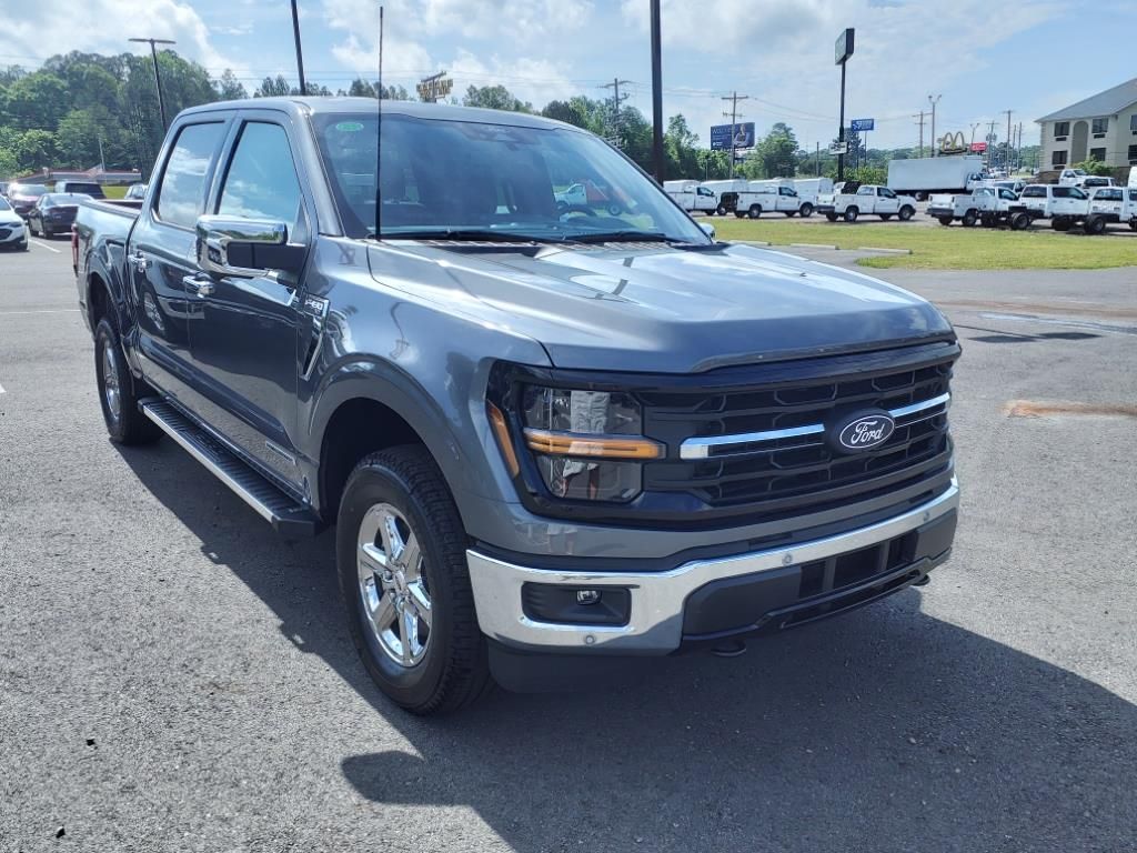 2025 Ford F-150 XLT photo 4