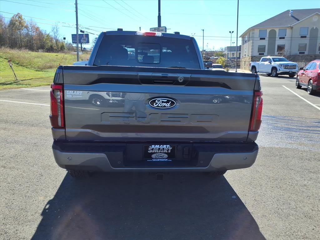 2025 Ford F-150 XLT photo 3