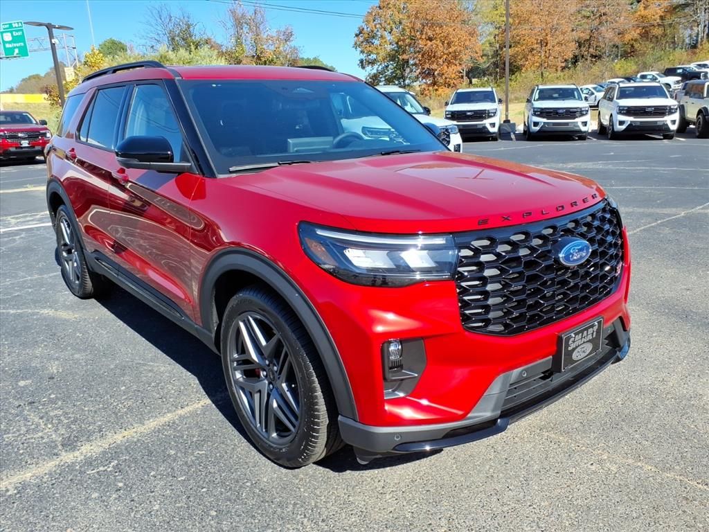 2026 Ford Explorer ST photo 4