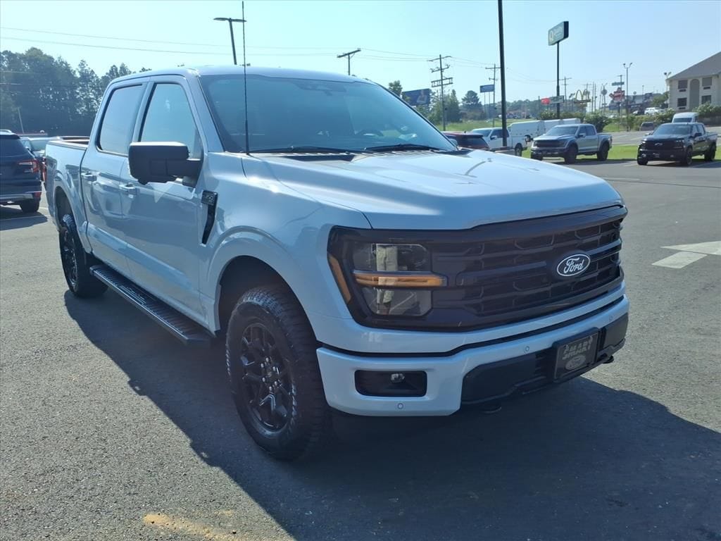 New 2025 Ford F-150 XLT TRUCK