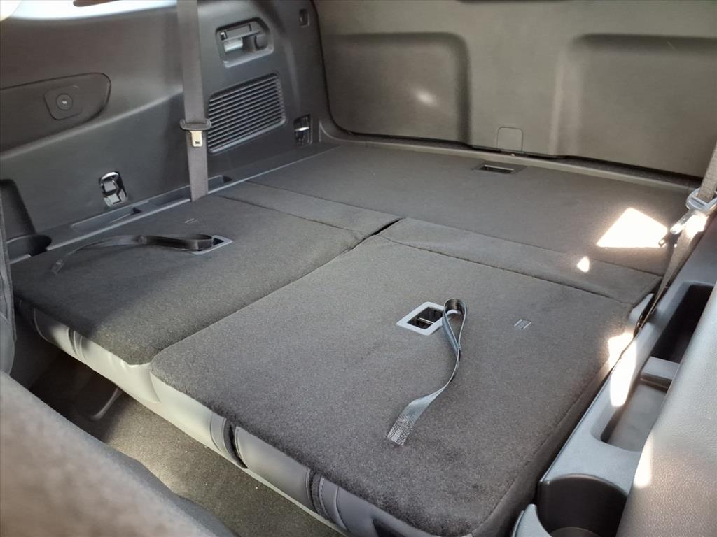2026 Ford Explorer Active - Photo 11