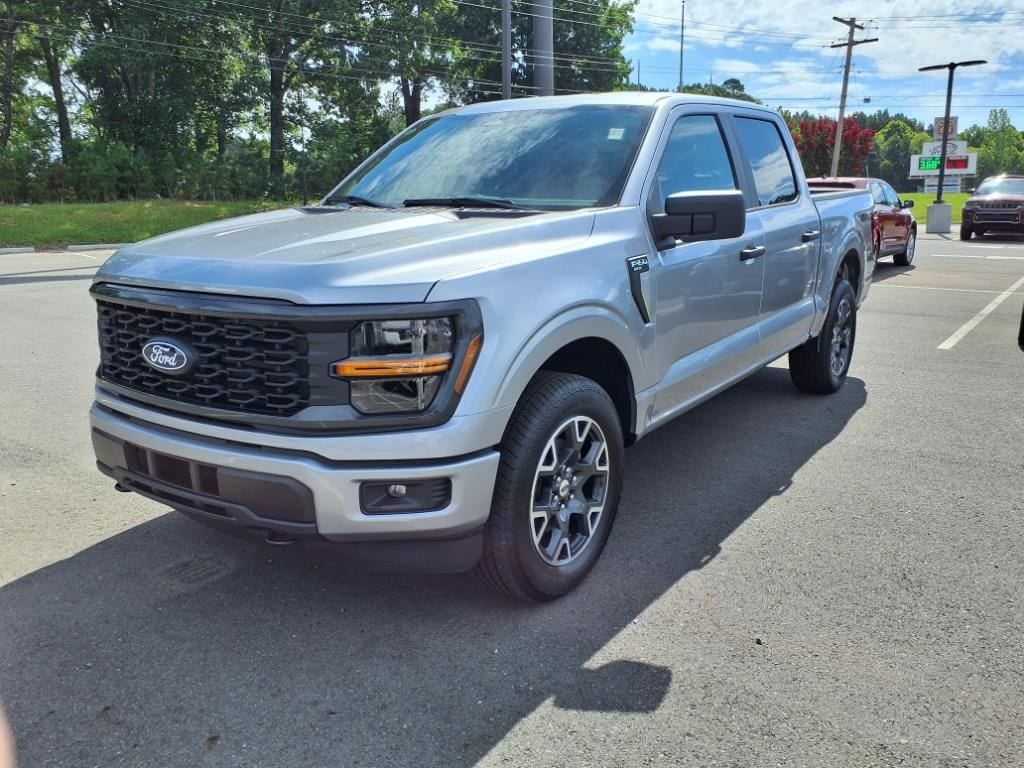 2025 Ford F-150 STX's photo