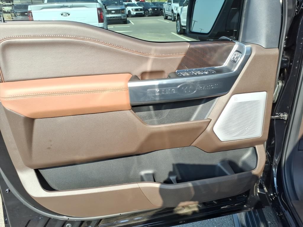 2025 Ford F-150 King Ranch photo 4