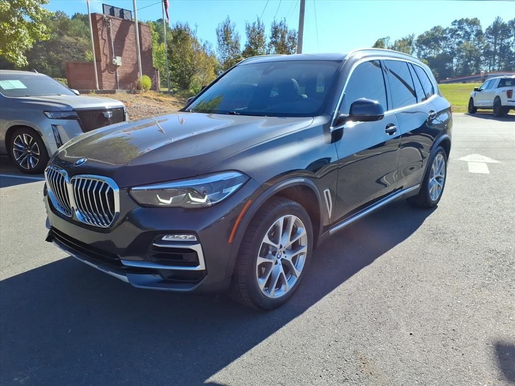 2021 BMW X5 40i's photo