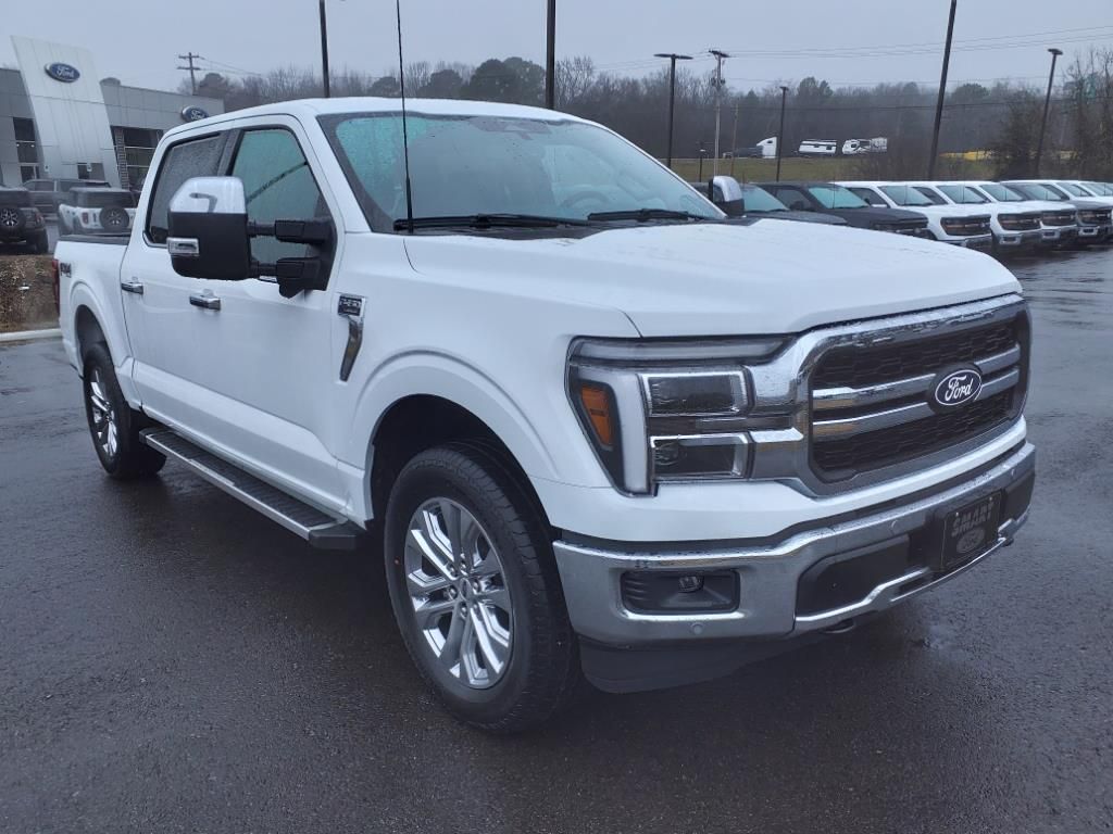 2025 Ford F-150 Lariat photo 4