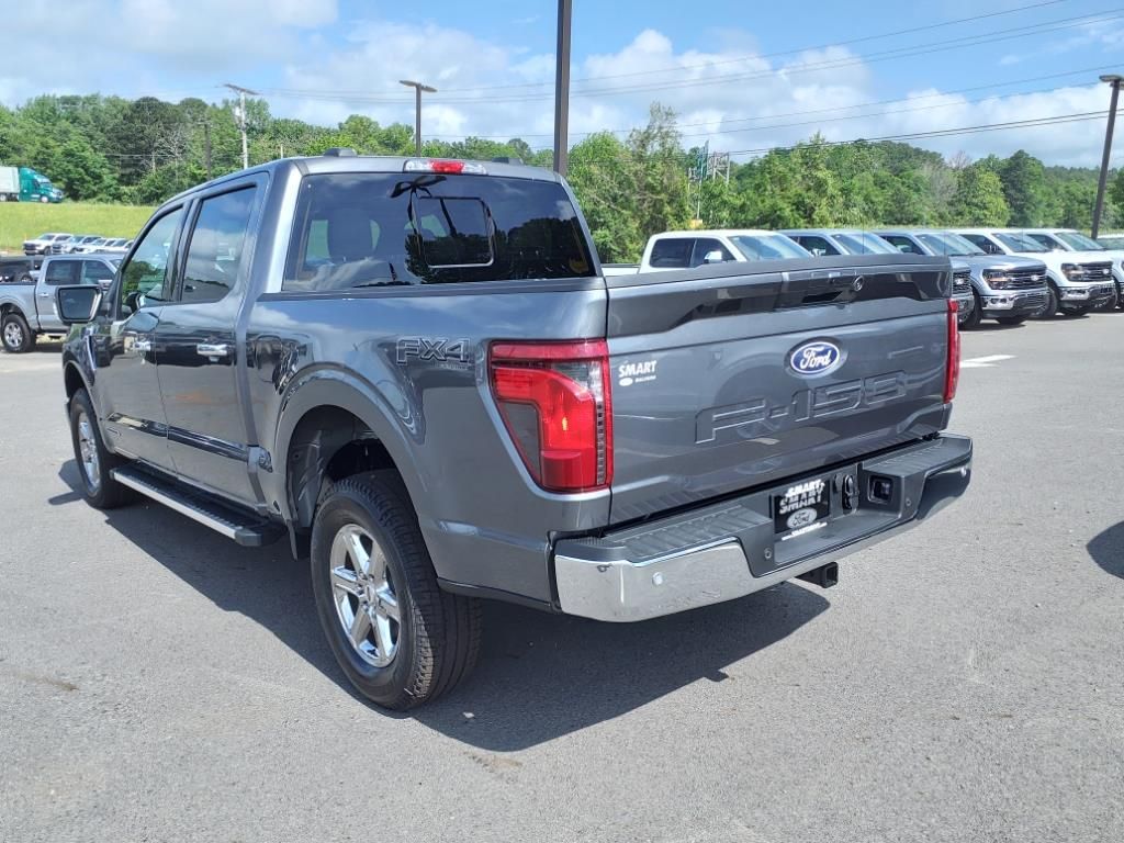 2025 Ford F-150 XLT photo 2