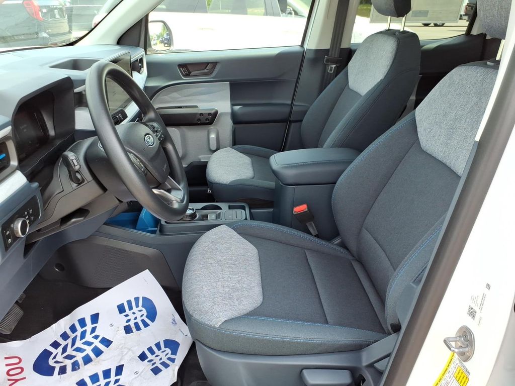 2026 Ford Maverick XLT - Photo 8