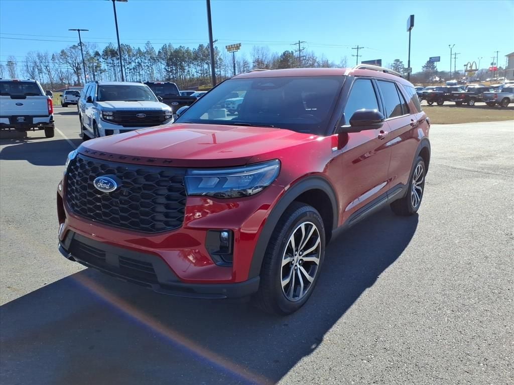 2026 Ford Explorer ST-LINE's photo
