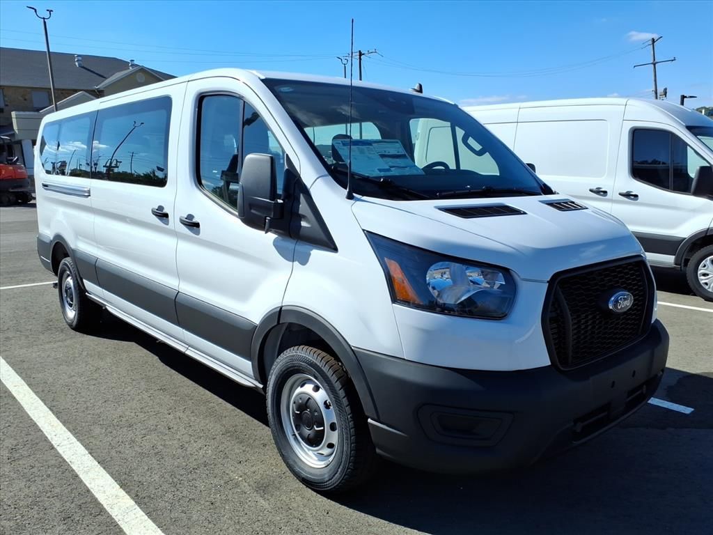 2025 Ford Transit Passenger Van XL photo 3