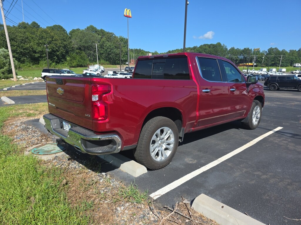 2024 Chevrolet Silverado 1500 LTZ photo 4