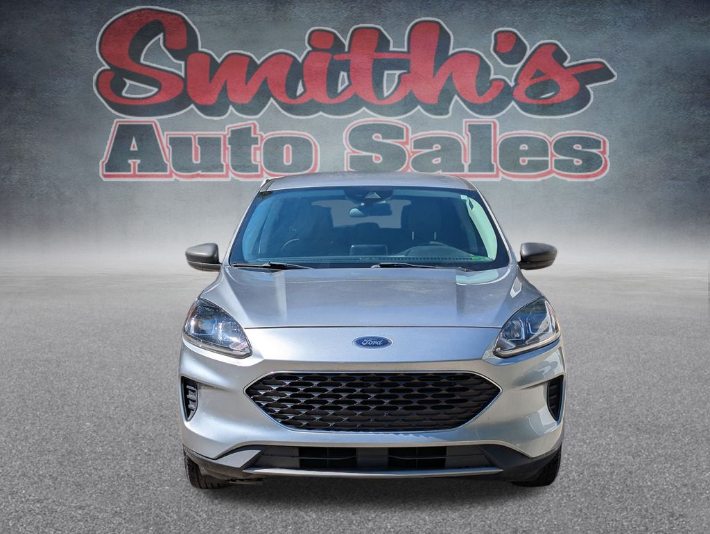 2022 Ford Escape SE photo 2