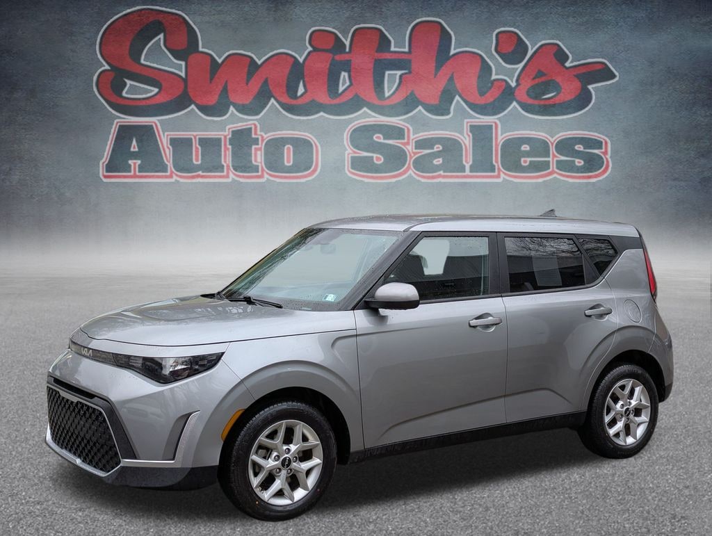 Used 2024 Kia Soul LX Hatchback