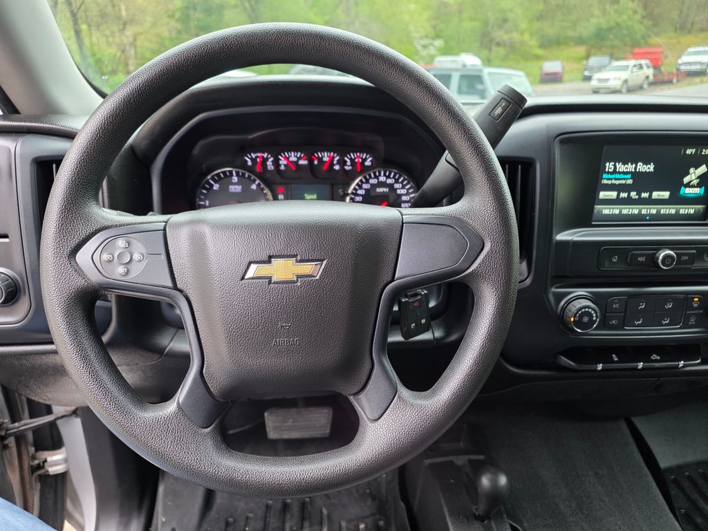 2018 Chevrolet Silverado 1500 Custom - Photo 10
